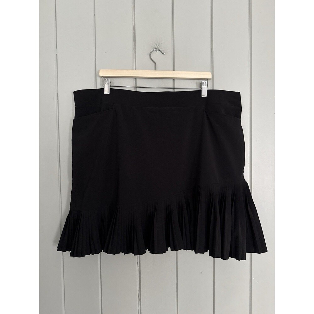 Chico’s Black Pleated Hem Pull-On Skirt Skort Size 4 20 Stretch Built-In Shorts